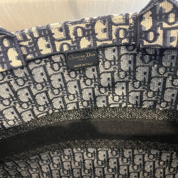 Dior Large Book Tote - Picture 14 of 14
